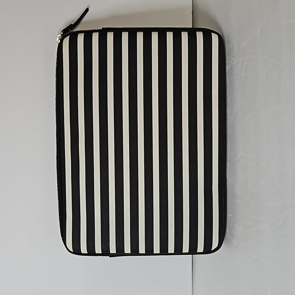 Kate Spade  New York  padded Laptop/ Tablet Case Black and White  Strip  Pre- - Picture 3 of 6